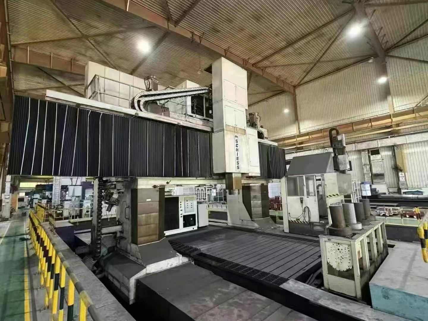 Gantry machining center