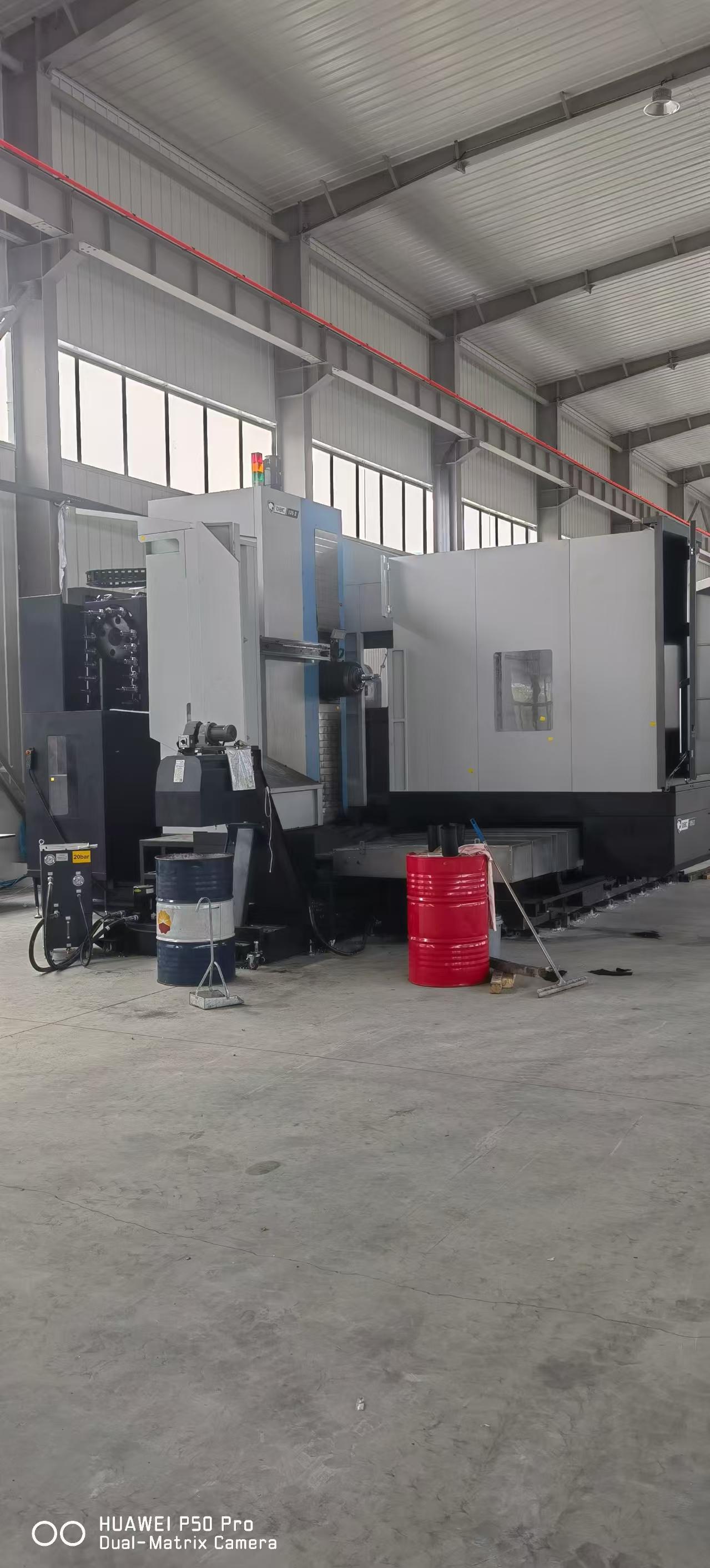 Boring and milling machine