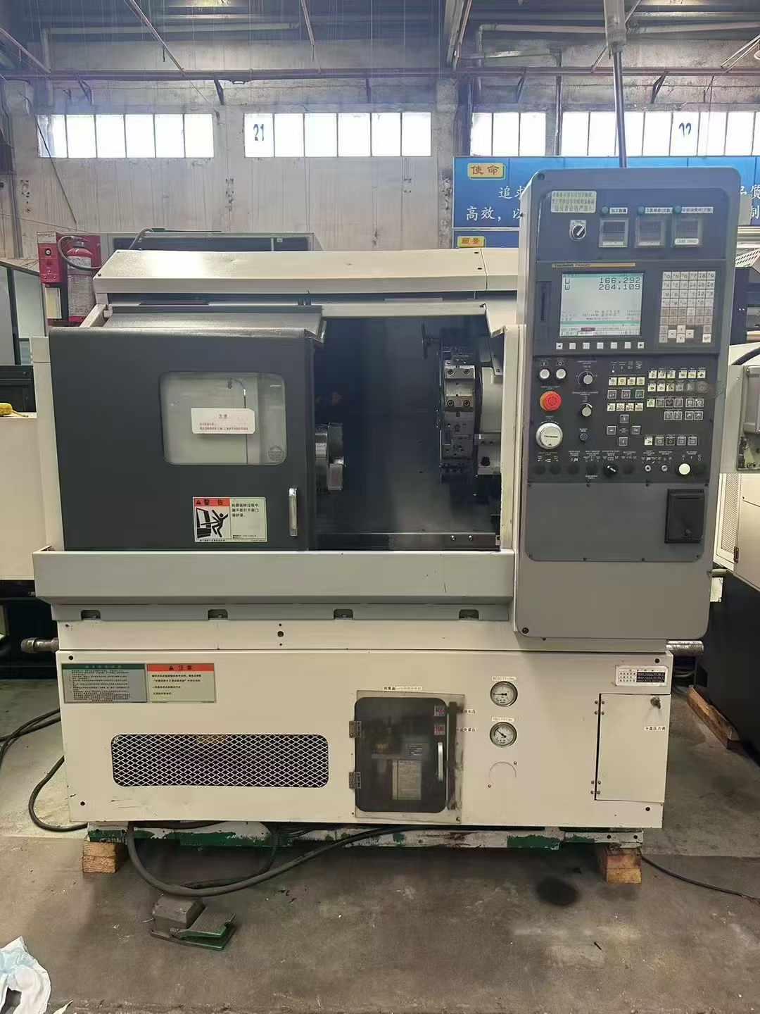 CNC inclined rail lathe