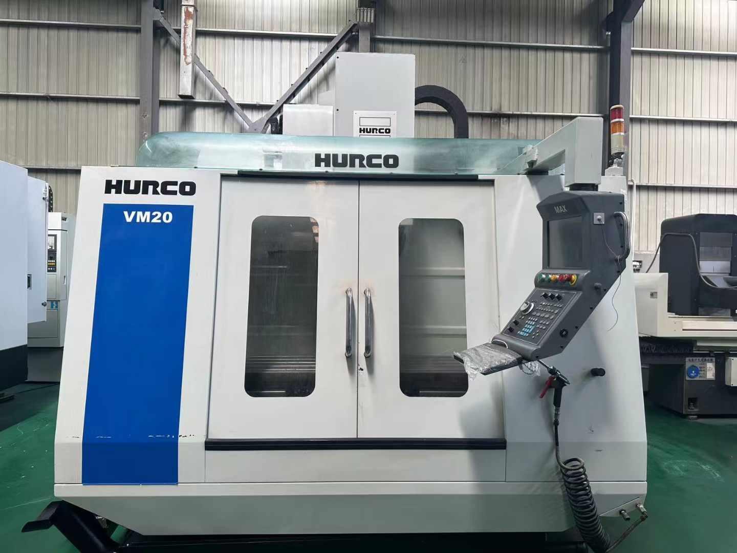 Vertical machining center