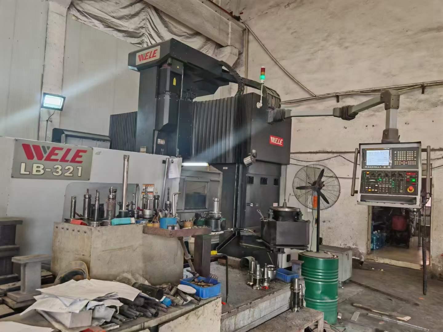 CNC gantry machining center