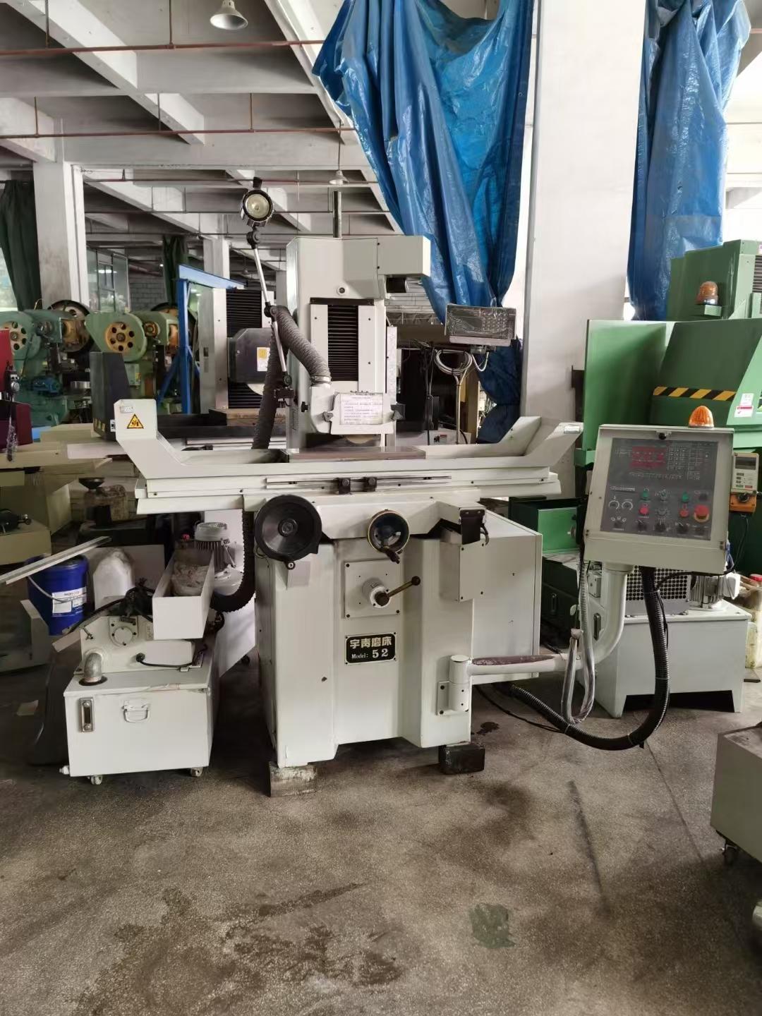 Fully automatic surface grinder 