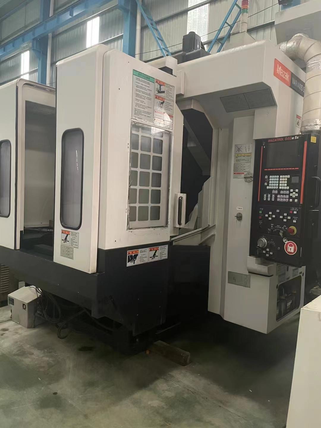 5 axes simultaneous control machining center