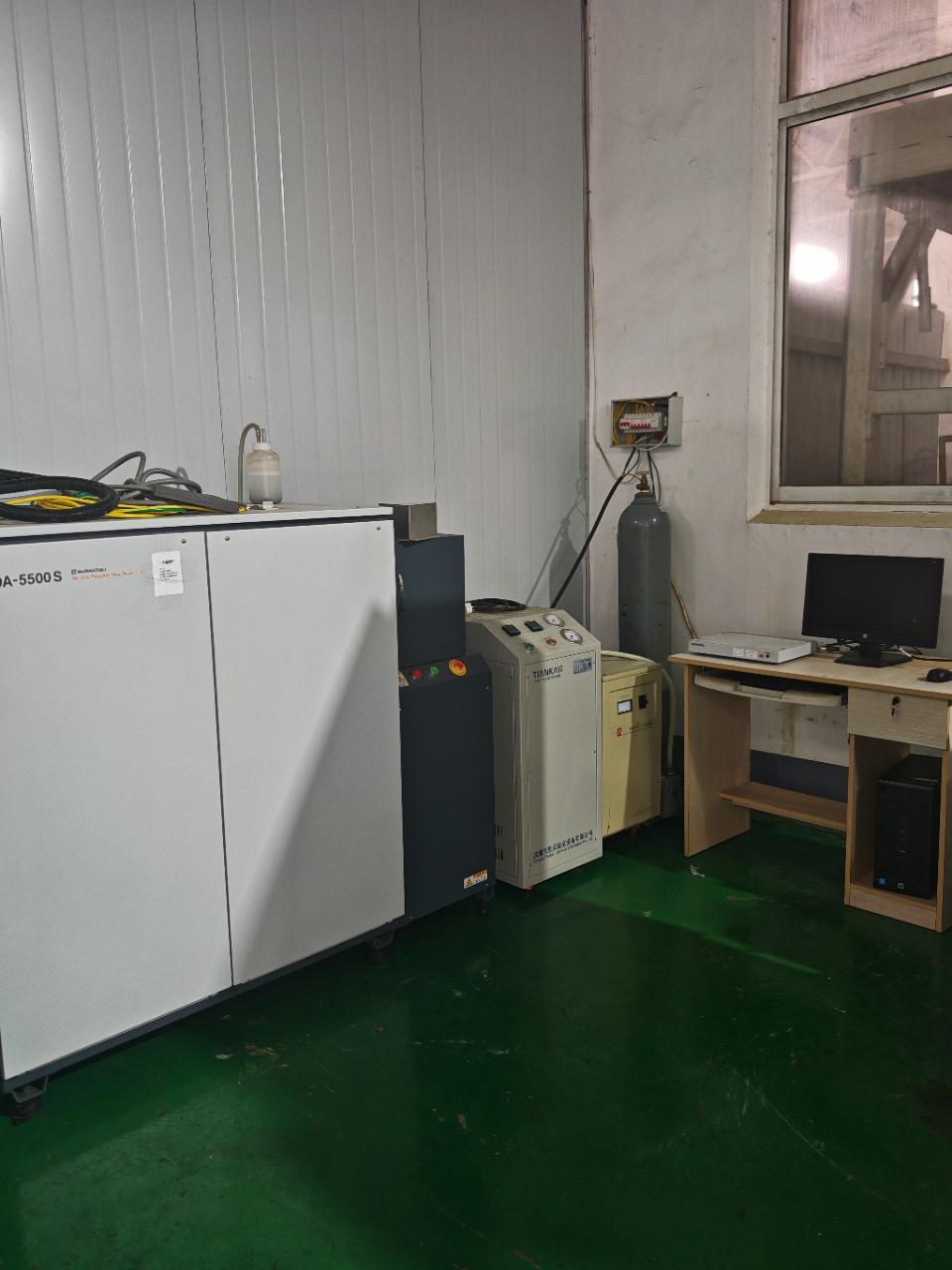Photoemission spectrum analyzer