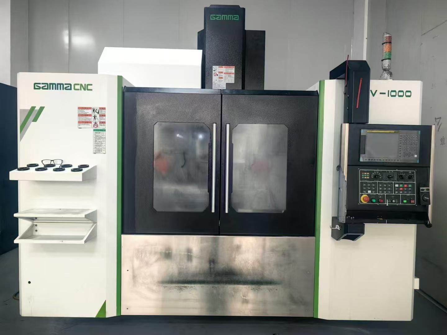 Vertical machining center
