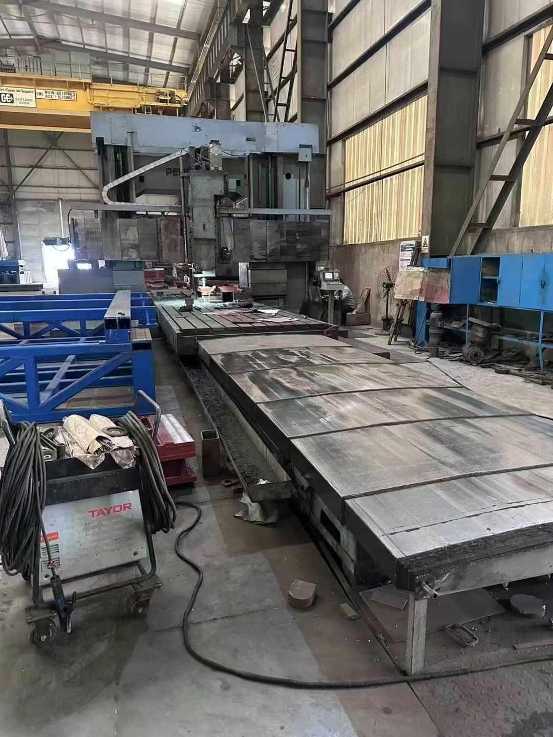 CNC gantry milling machine