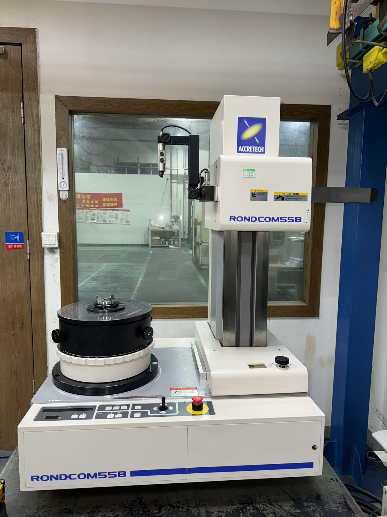 Roundness meter
