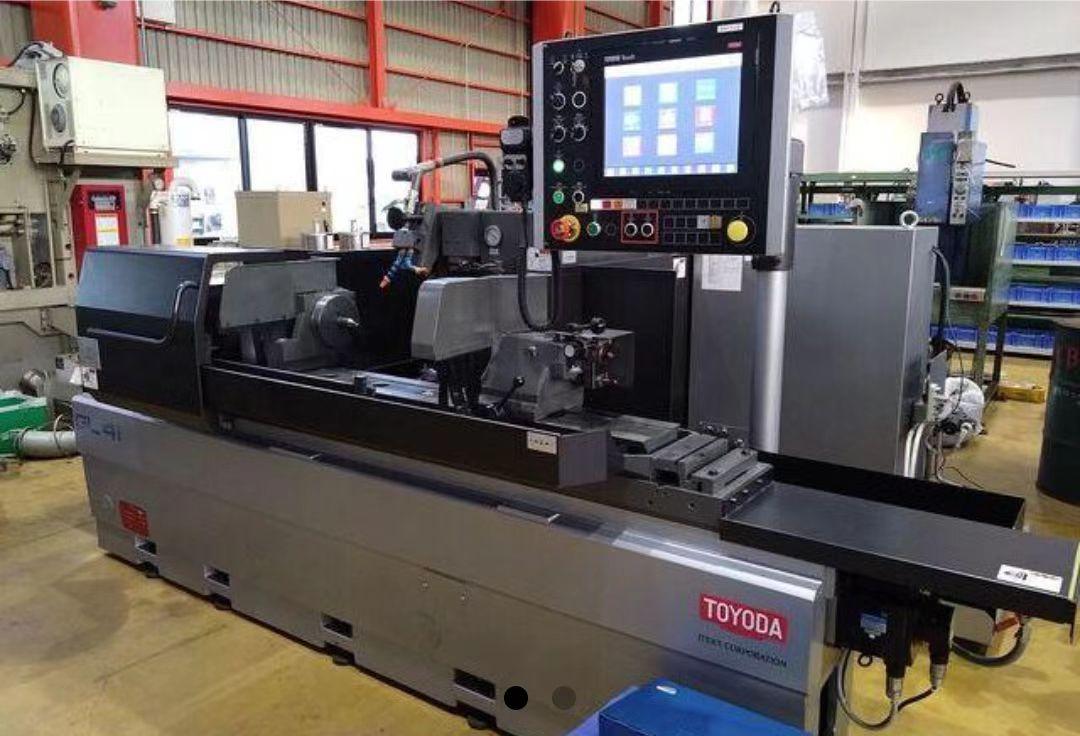 Cylindrical grinder 