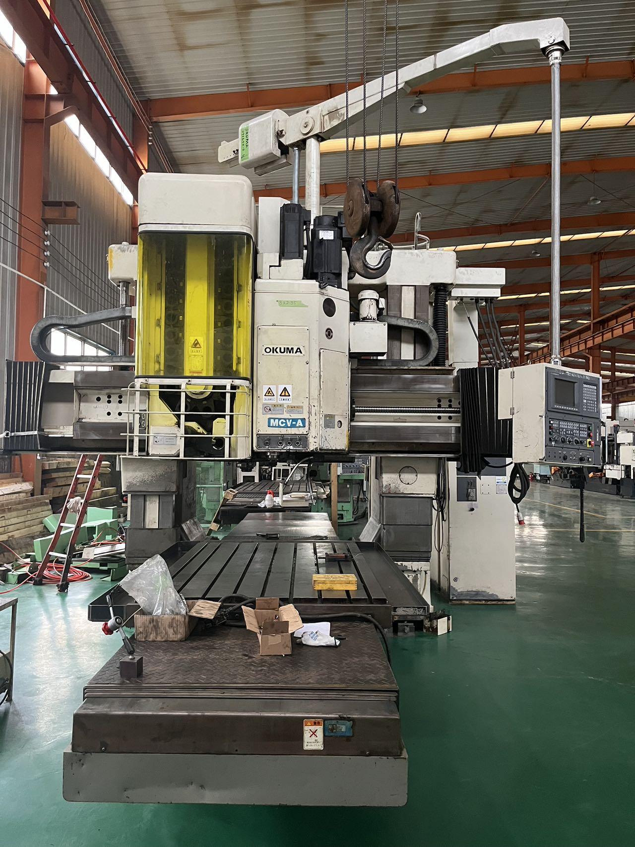 Gantry machining center