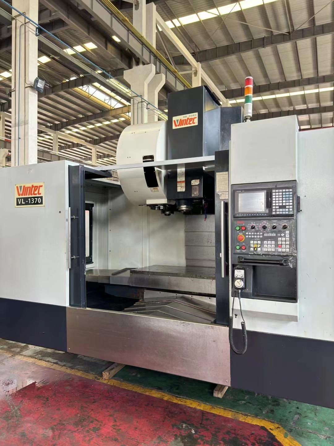 Vertical machining center