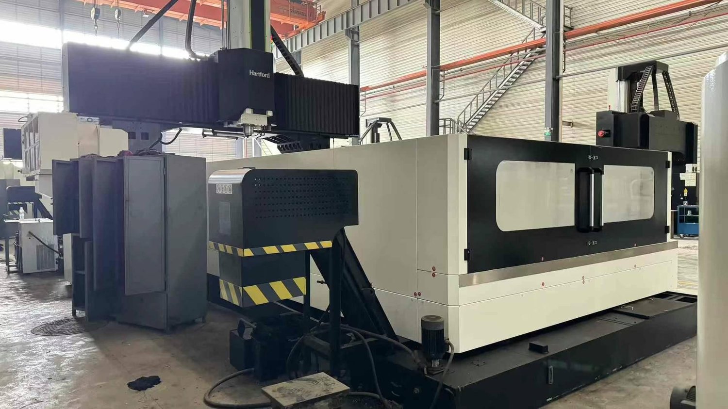 Gantry machining center