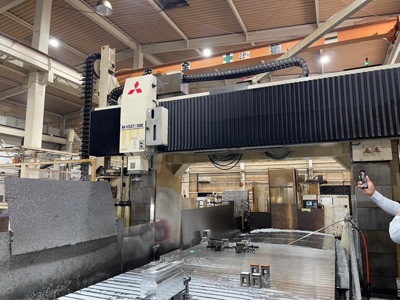 Gantry machining center