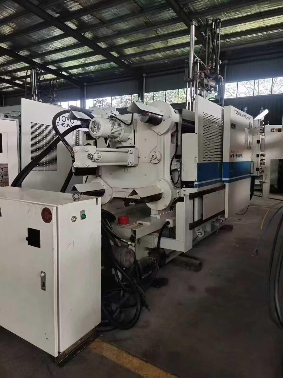 Die-casting machine