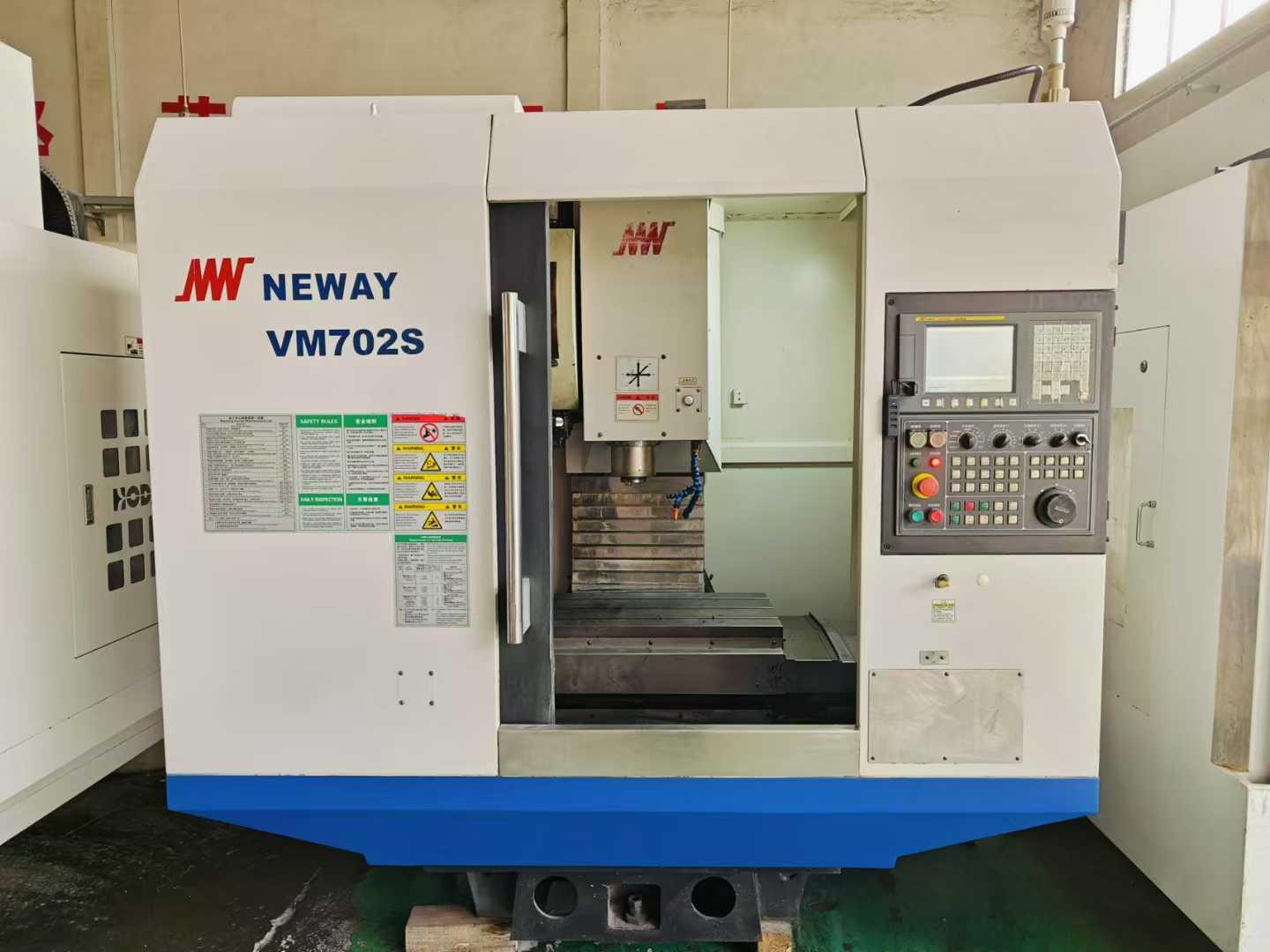 Vertical machining center