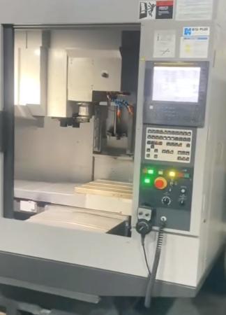 Vertical machining center