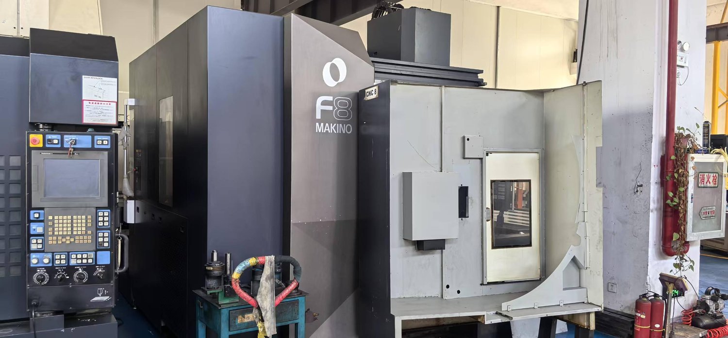 Vertical machining center