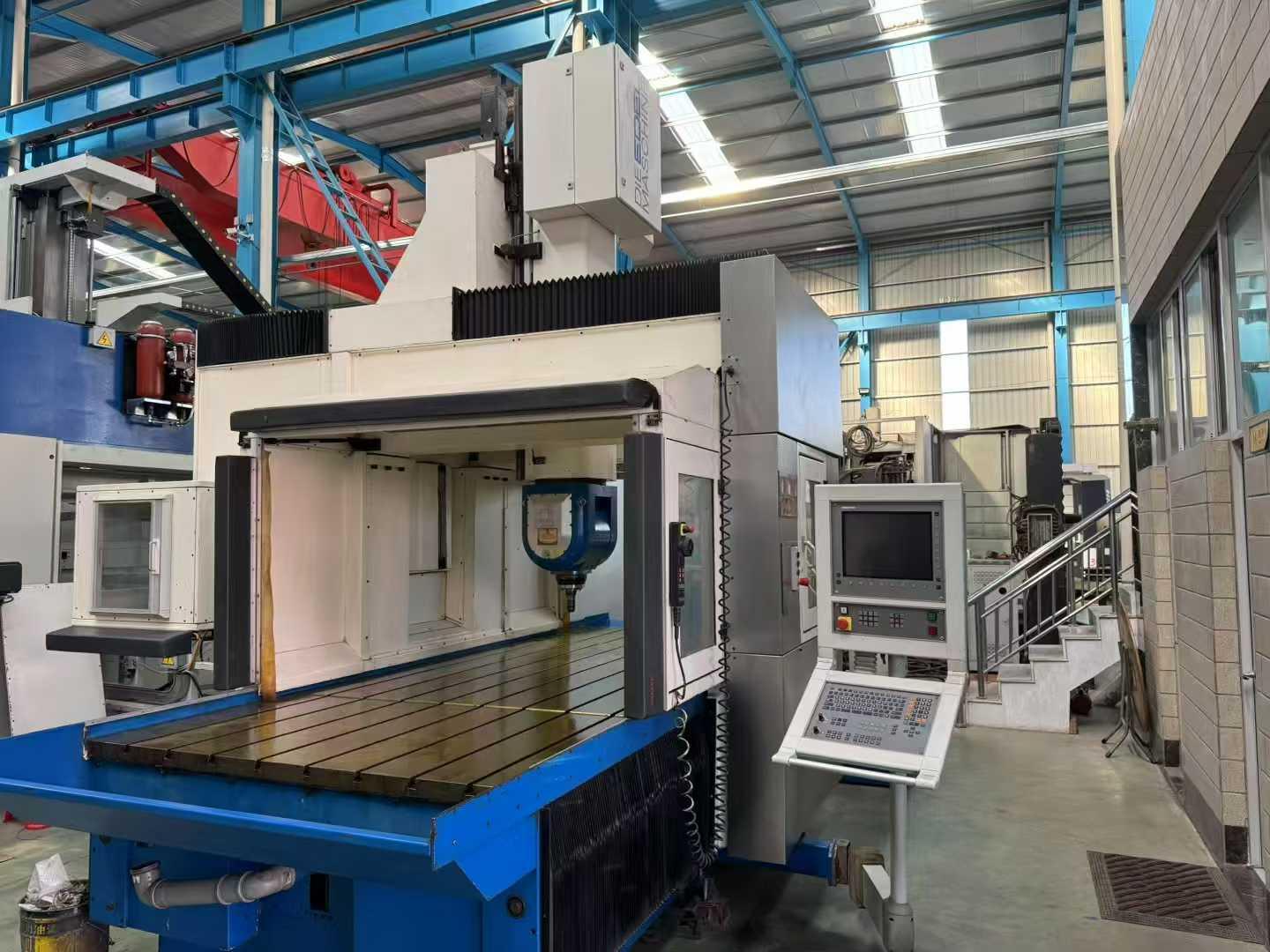 5 axes gantry machining center
