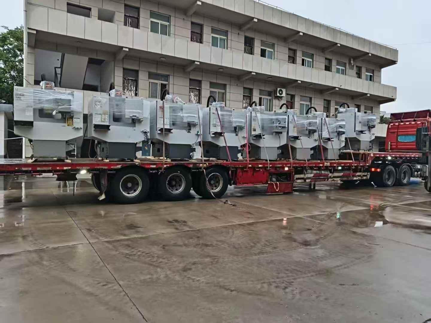Vertical machining center