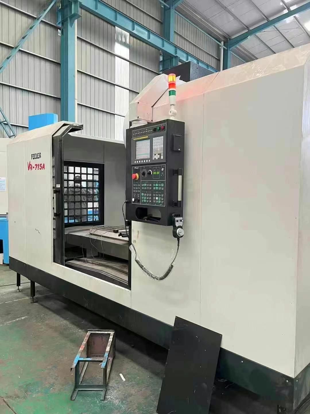 Vertical machining center