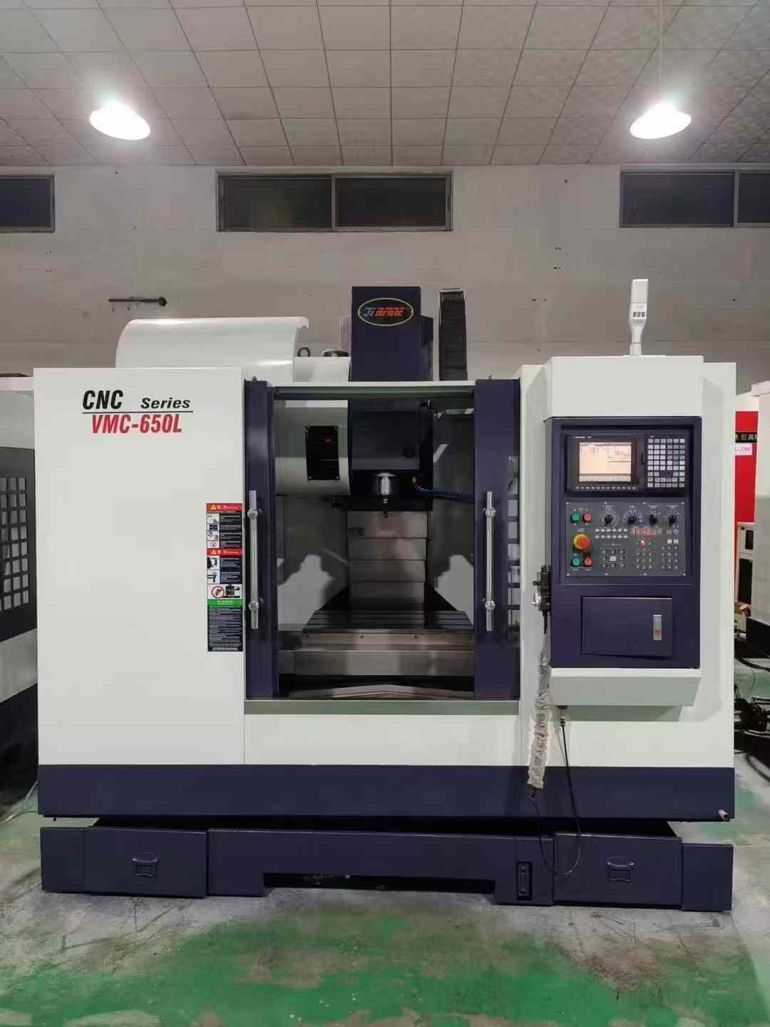 Vertical machining center