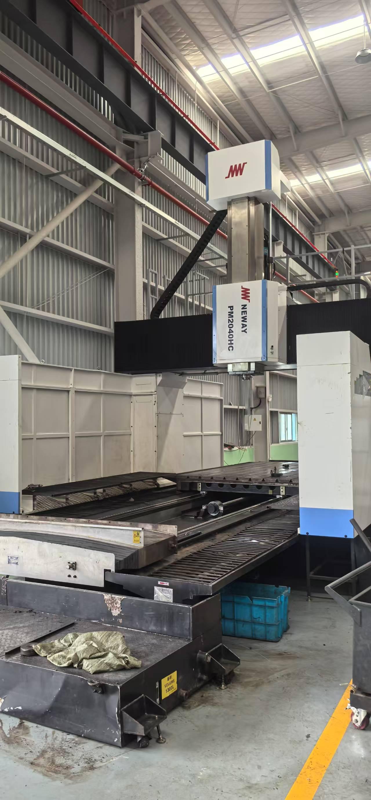 Gantry machining center