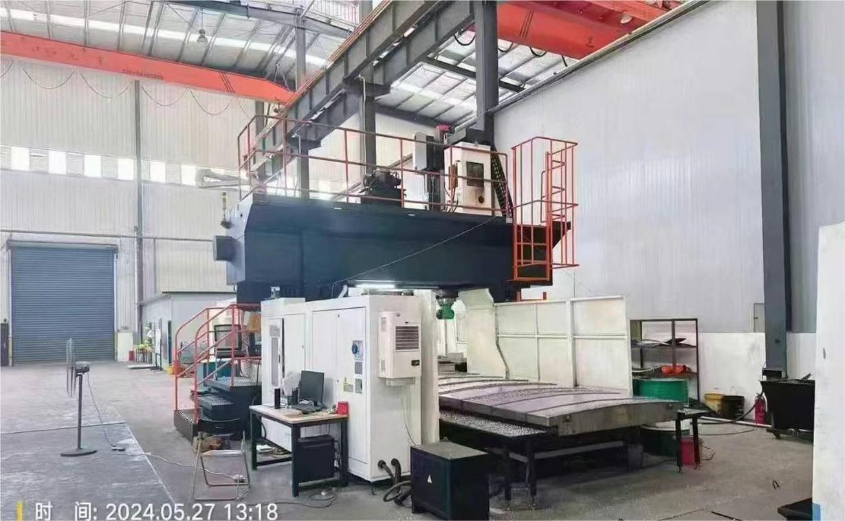 Gantry machining center