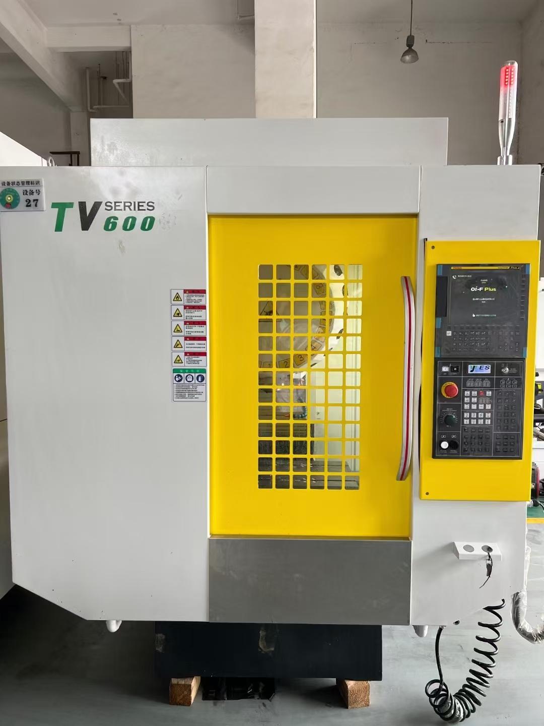 Drilling and tapping center