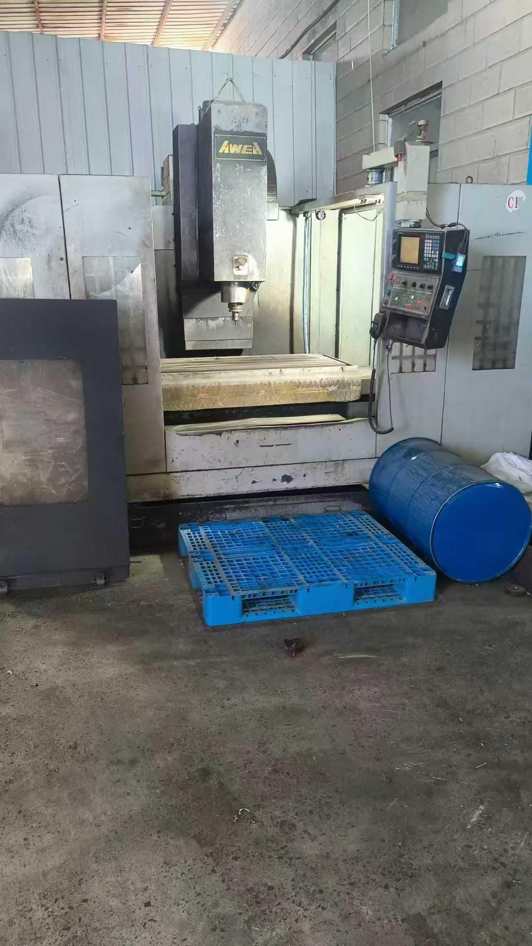 CNC milling machine