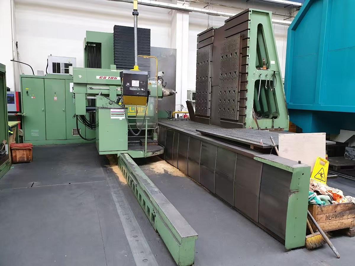 Gantry machining center