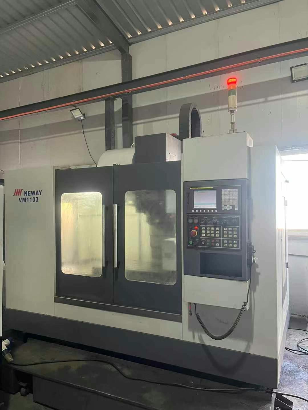 Vertical machining center