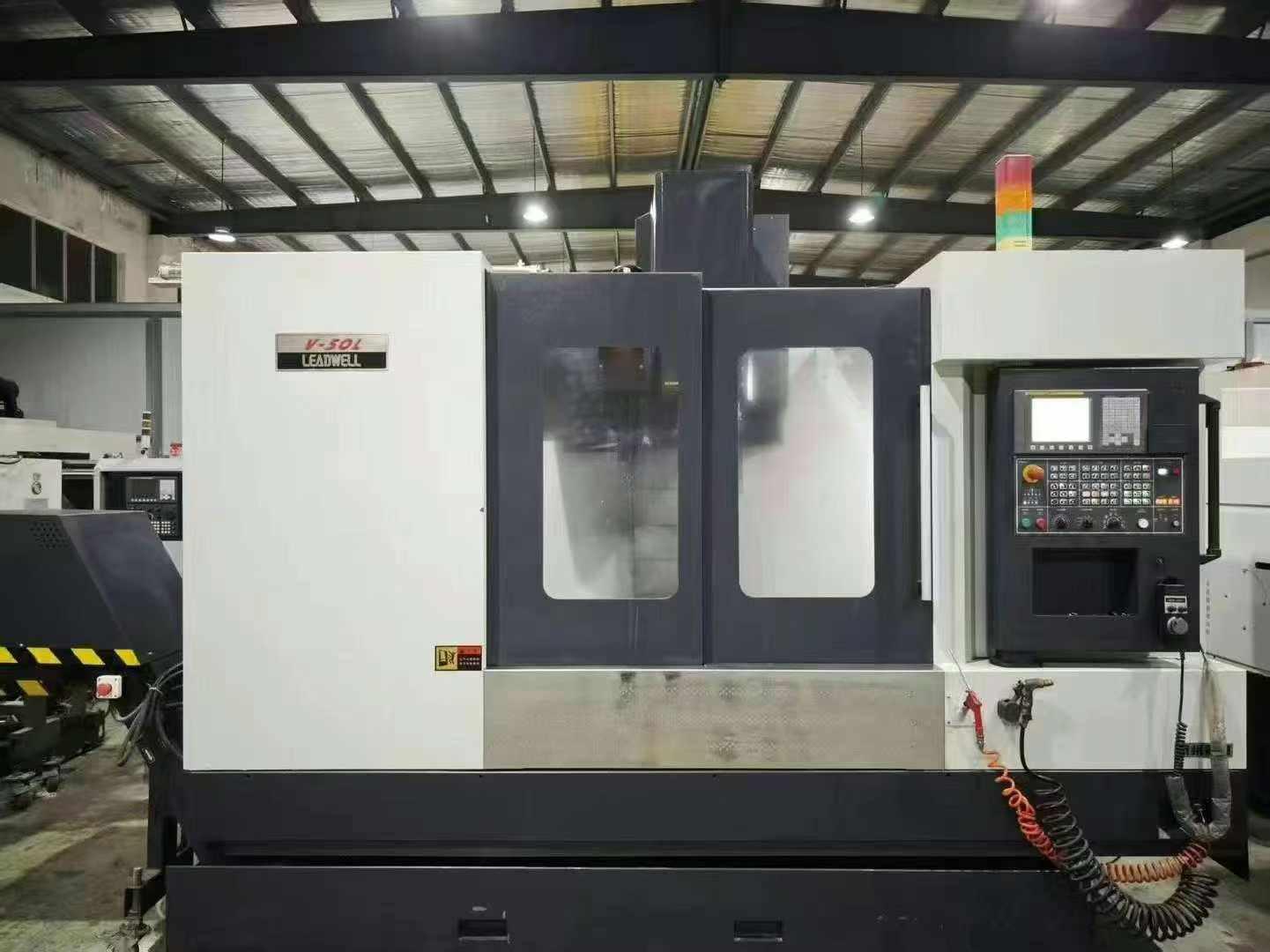 Vertical machining center