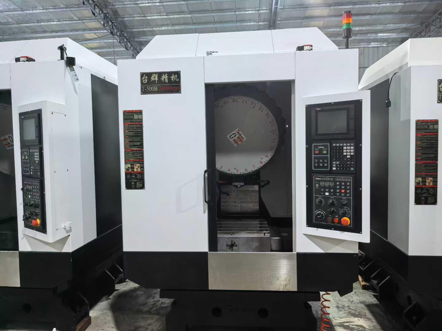 Drilling and tapping center