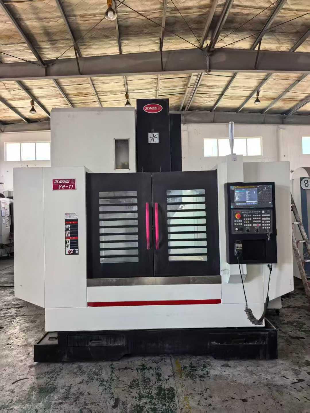Vertical machining center