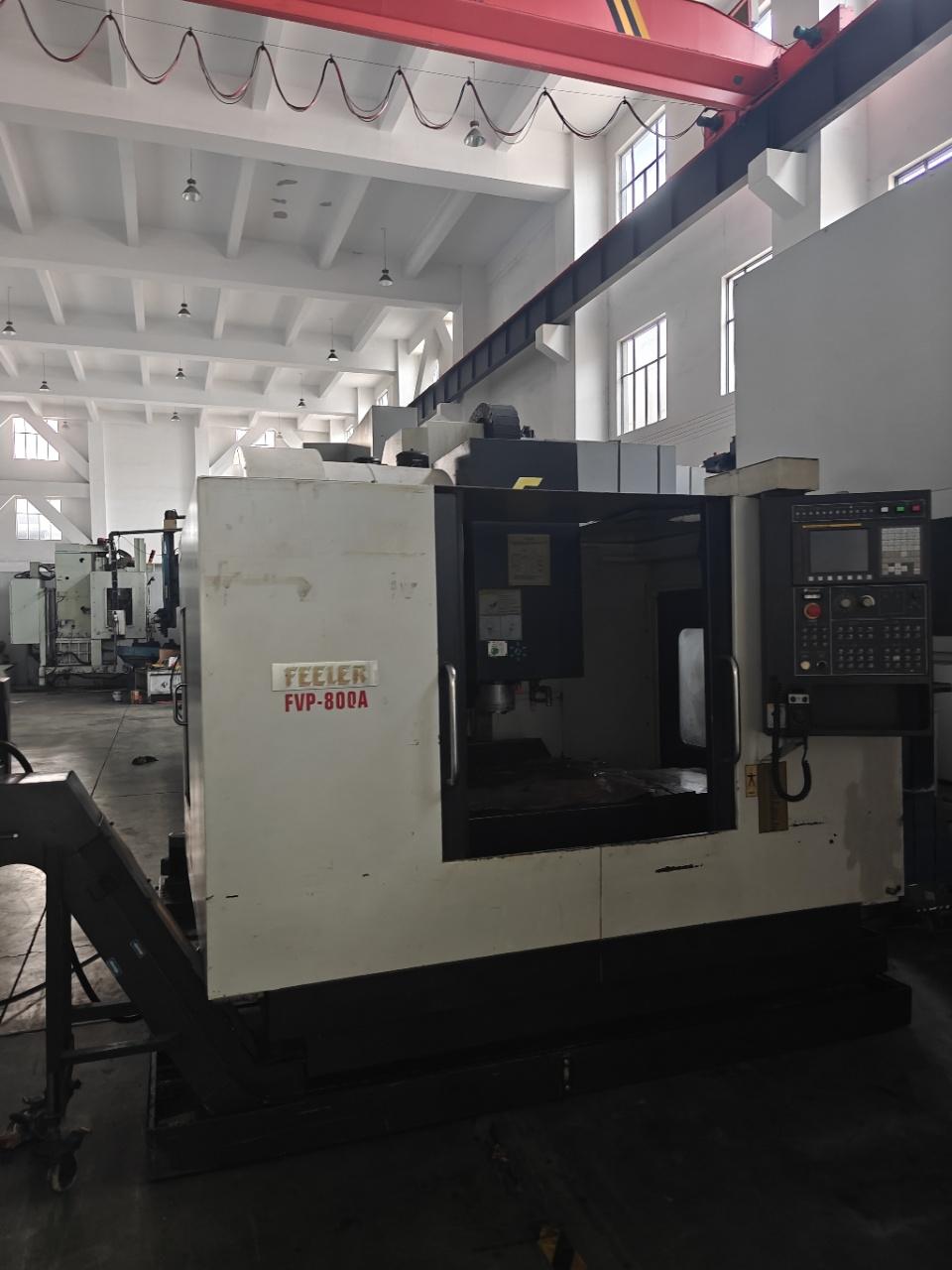 Vertical machining center