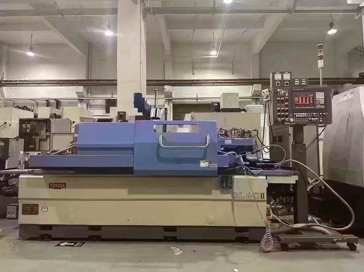 CNC cylindrical grinder 
