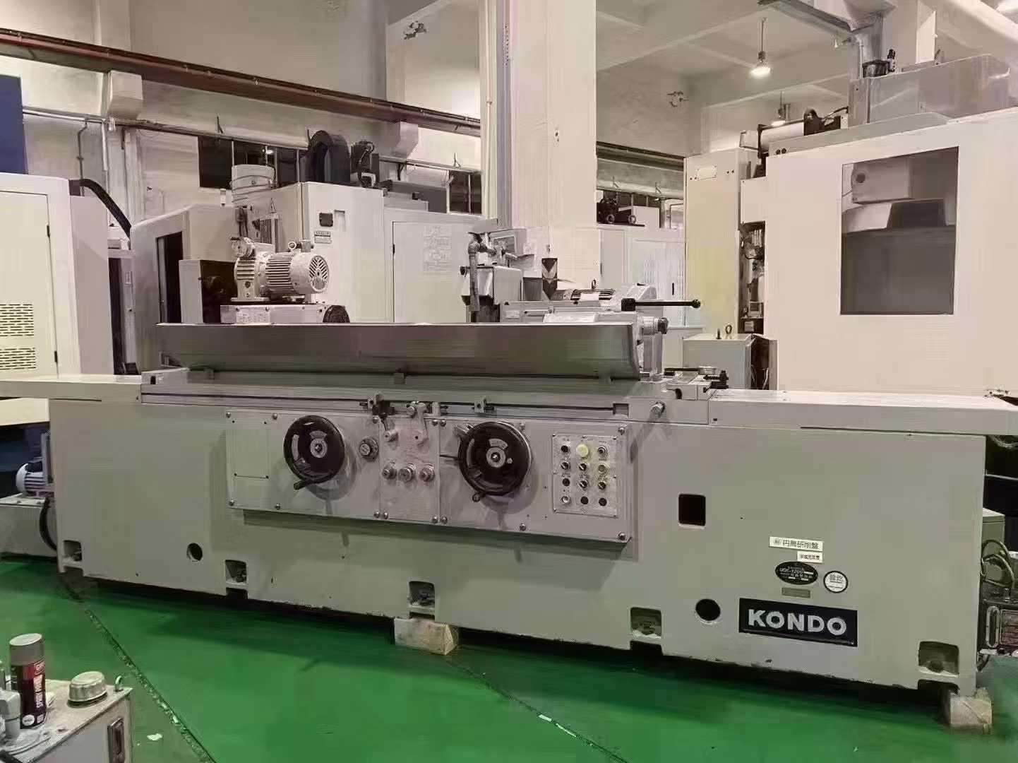 Cylindrical grinder 