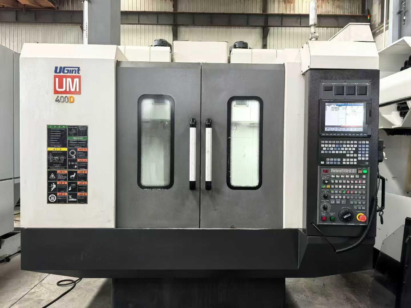 Double spindle machining center