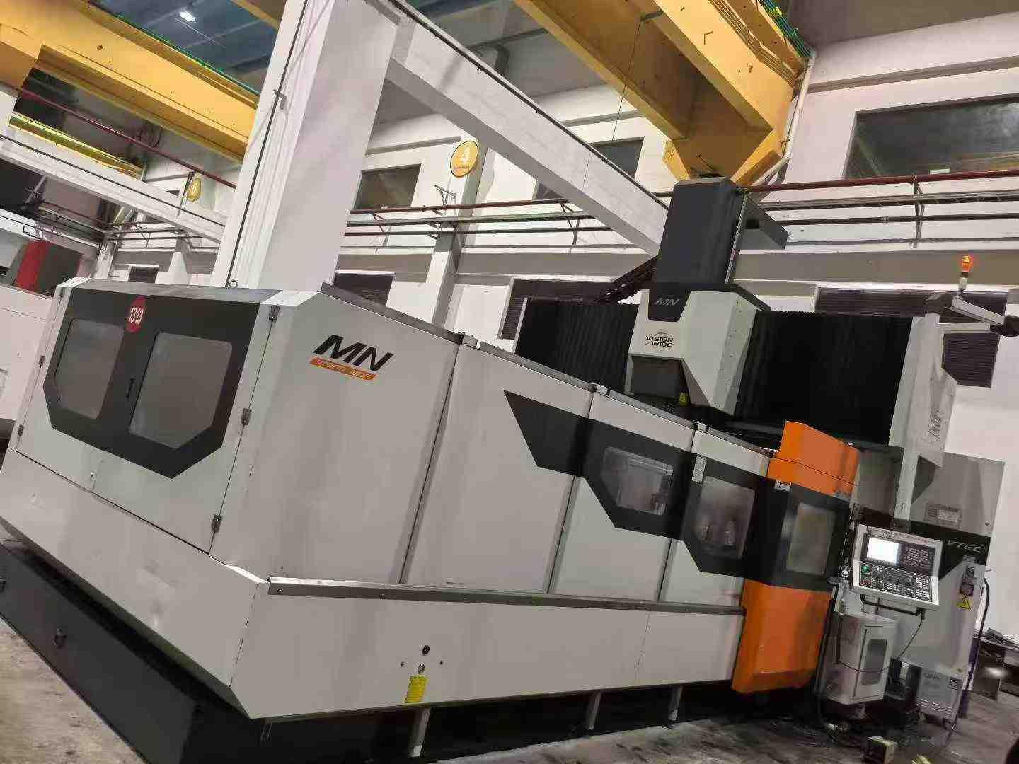 CNC gantry machining center