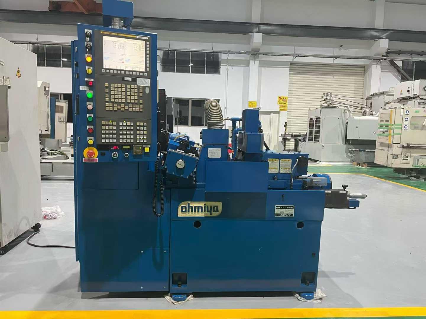 Centerless grinder 