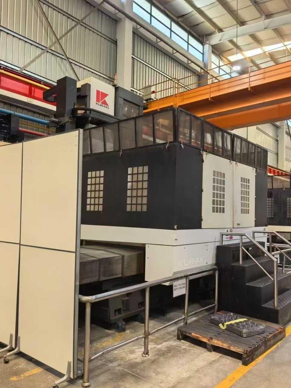 Boring and milling center