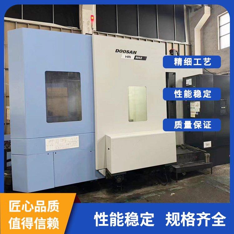 The factory is selling second-hand machine tool. The new quality of Doosan HM805 ll horizontal machining center from South Korea