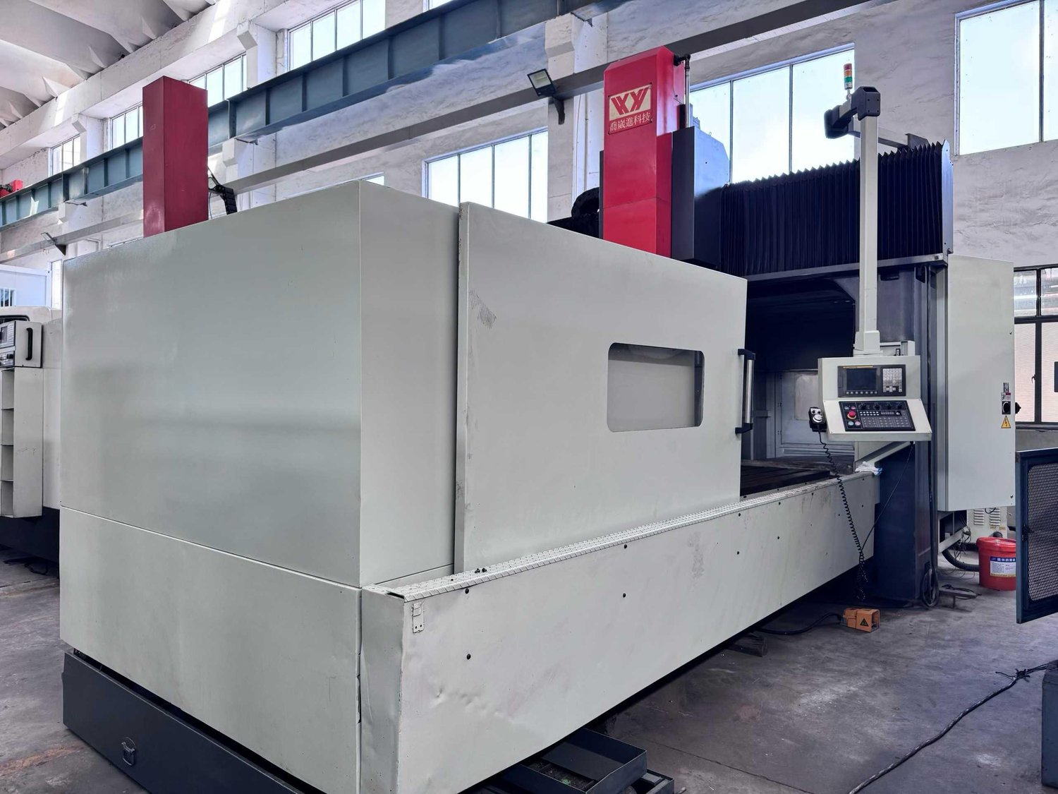 CNC gantry machining center
