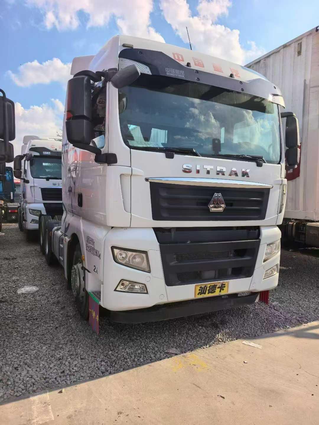 Conventional truck
