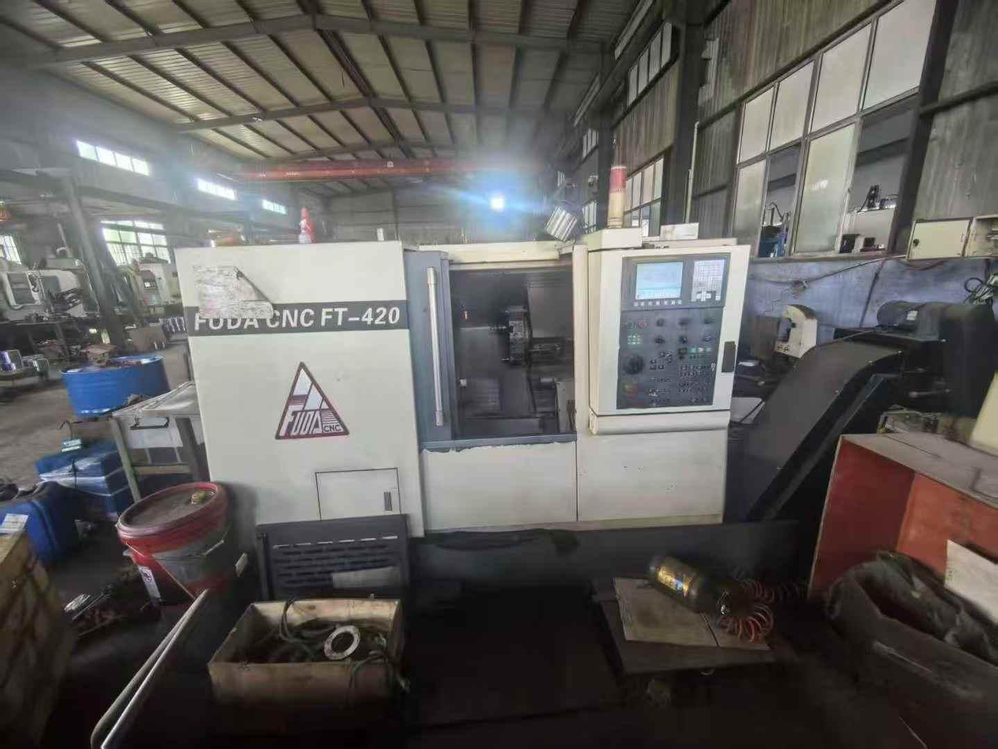 Tool arranging machine