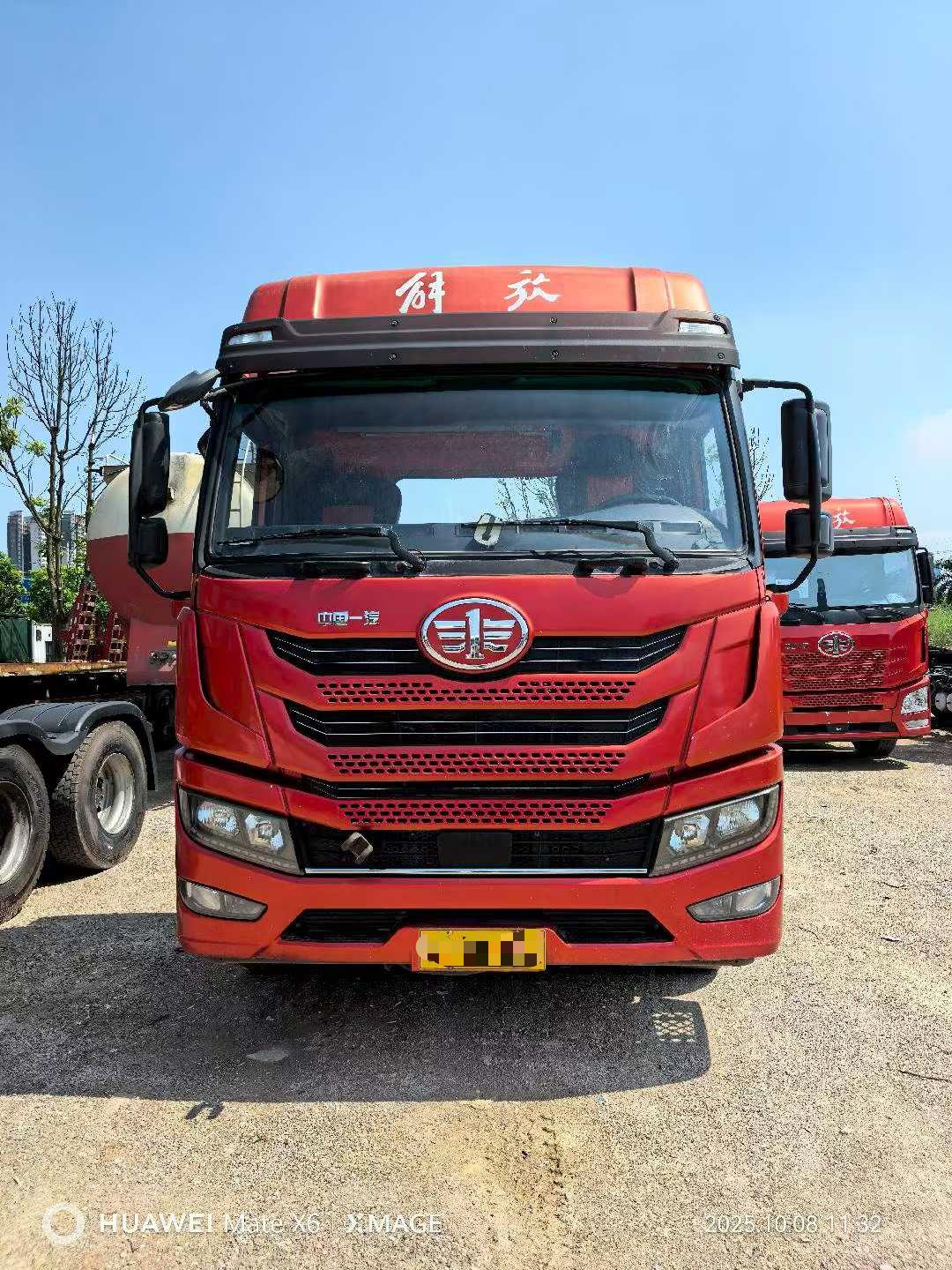 Conventional truck