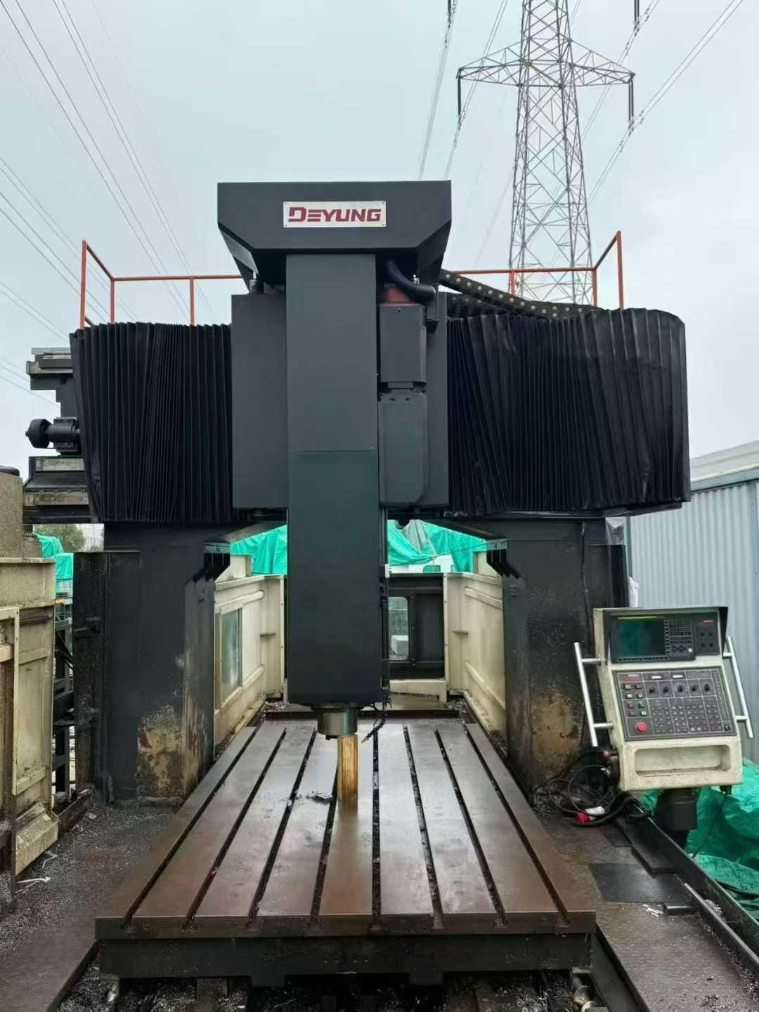 CNC gantry machining center