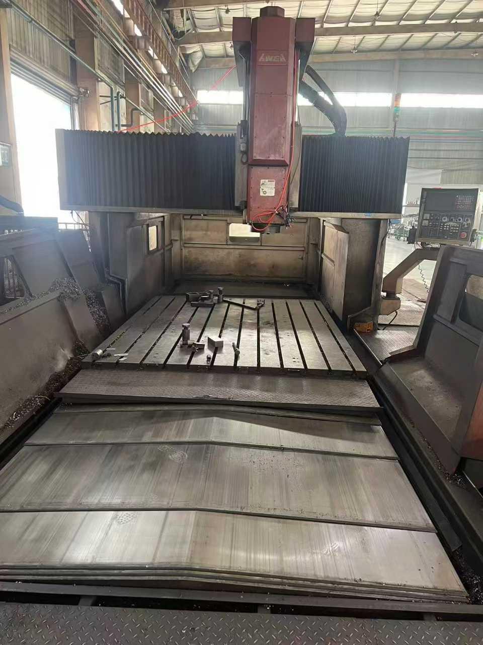 CNC gantry machining center