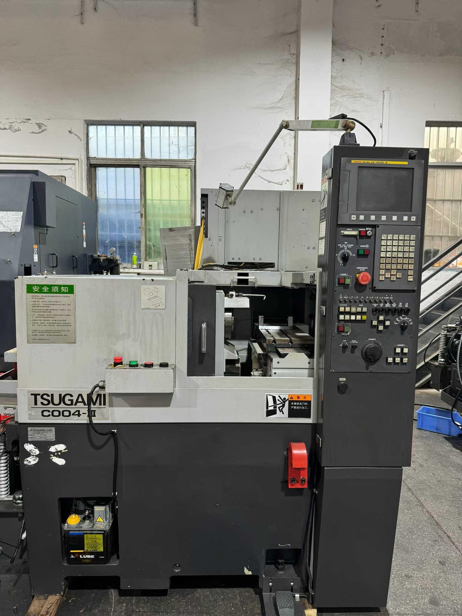 Tool arranging machine