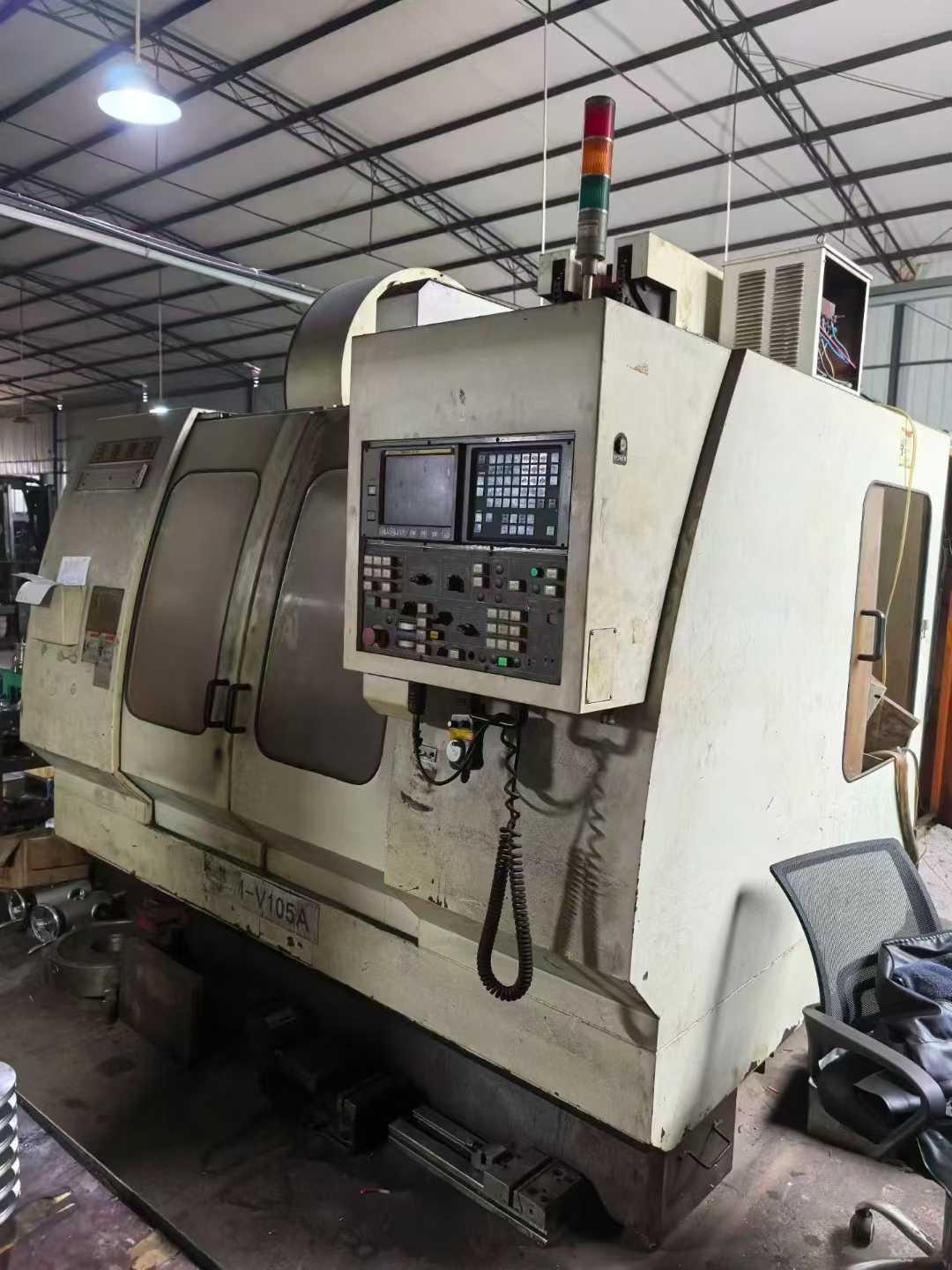 Vertical machining center