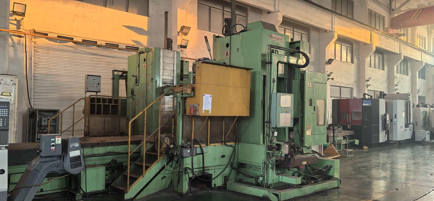 Head boring and milling machining center